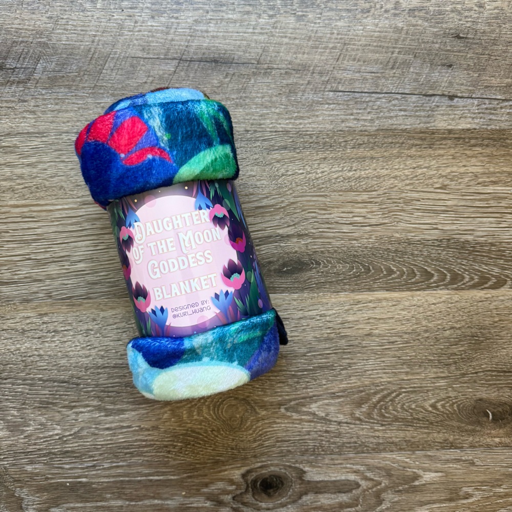 Fairyloot Exclusive Daughter of the Moon Goddess Inspired Throw Blanket